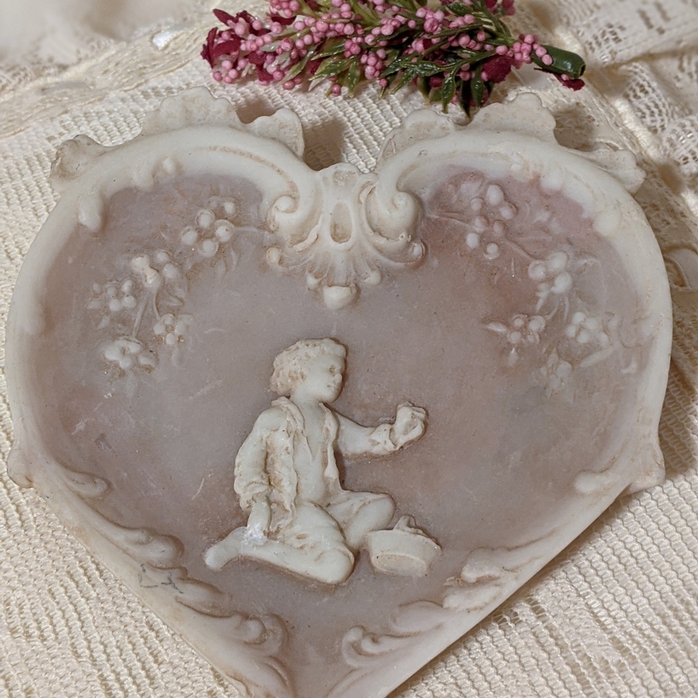 Vintage dish. Pink heart stone incolay with boy. Bathroom Or Bedroom Decor.